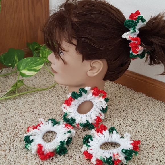 NWOT, Christmas Scrunchie Bundle, Hand crochet by me - Picture 1 of 3